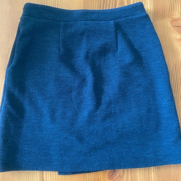 Loft asymmetric Skirt - Picture 4 of 4